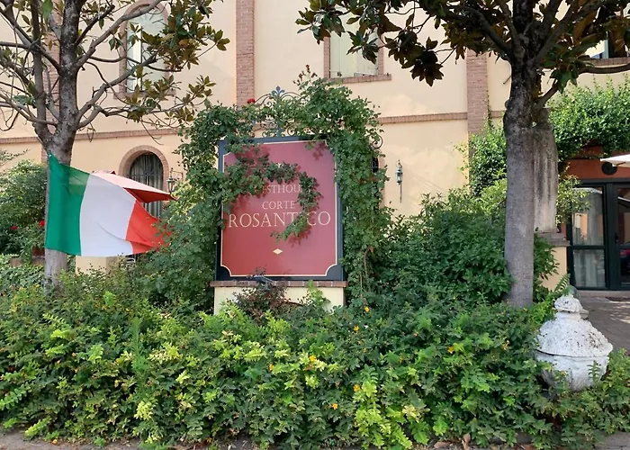 Corte Rosantico بيت ضيافة 4*