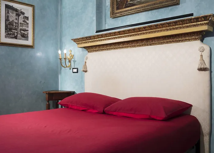 Corte Rosantico 4* بوسولينغو