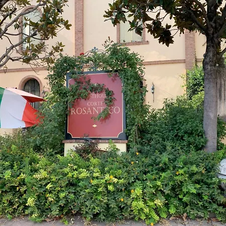 Corte Rosantico בית הארחה 4*